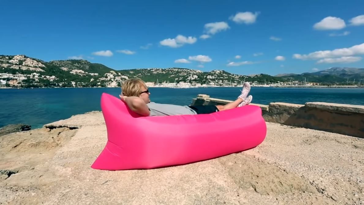 Inflatable Couch Lounger (Pink) – watermats